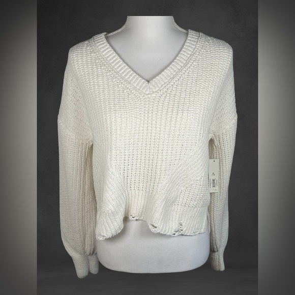 No Boundaries | White Distressed Hem Sweater | NWT! - Picture 4 of 8
